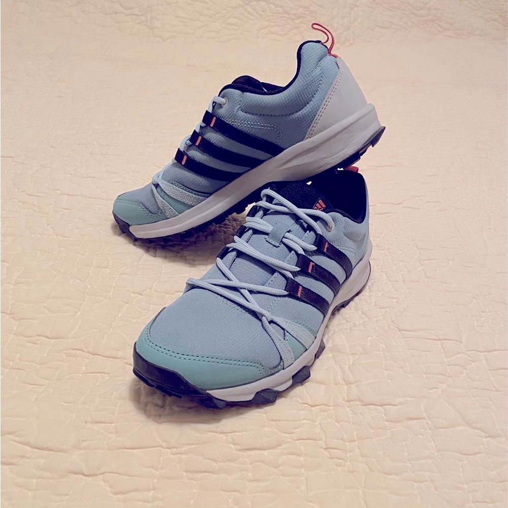 ADIDAS Traxion Womens Running Shoes US size 7 Blue EXCELLENT SHAPE